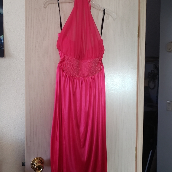 Dress - Picture 1 of 3